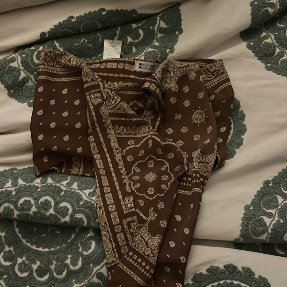 beginning boutique tie around top